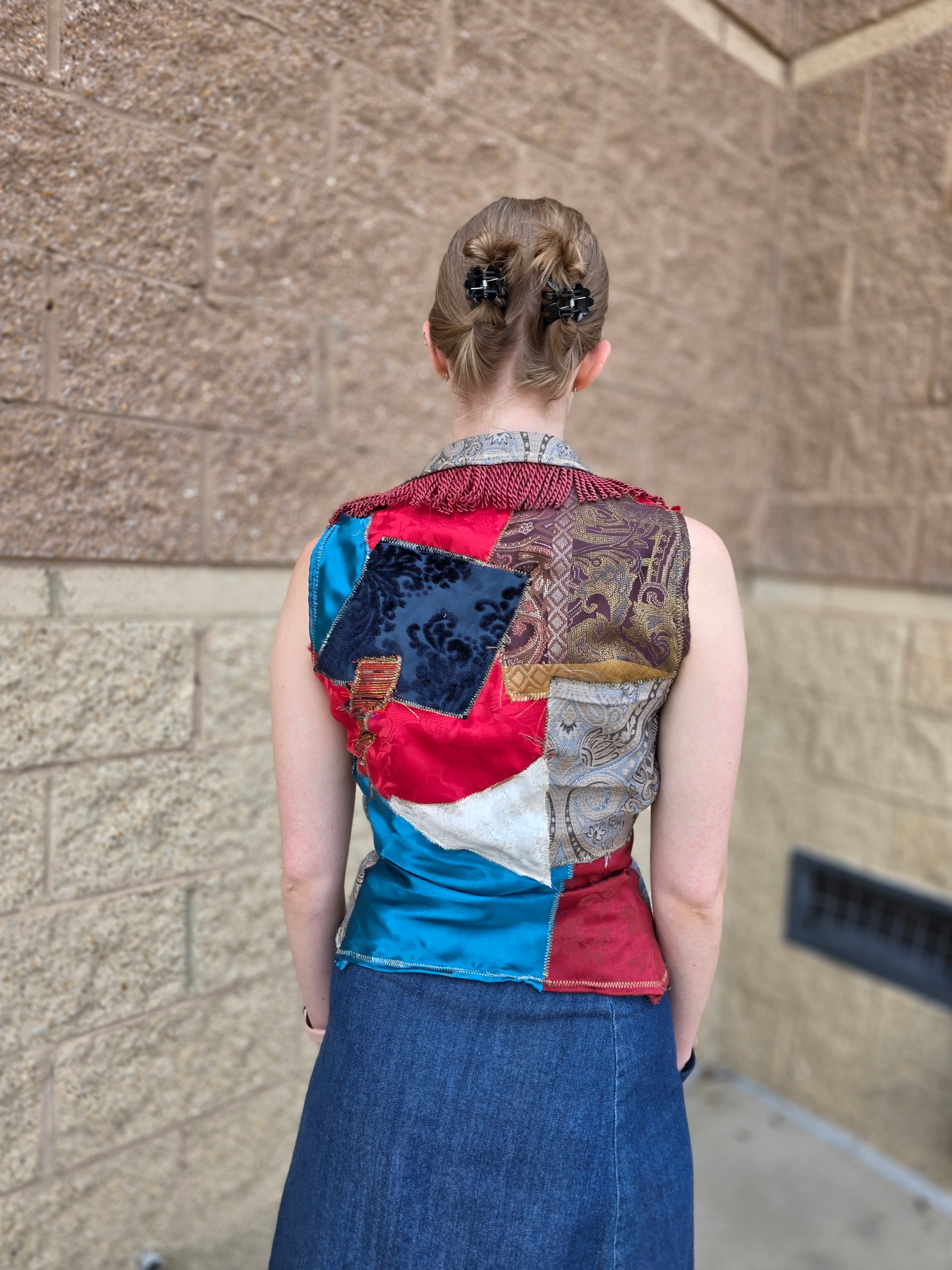 COM.emmarate — MGRxyal one-of-one wearable art fashion piece